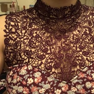 Tela - Floral crop top, high-neck lace, ❤️⚪️ Med